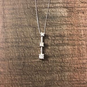 Kay’s 3 diamond necklace